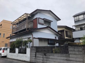 草加市原町の解体工事を行いました。