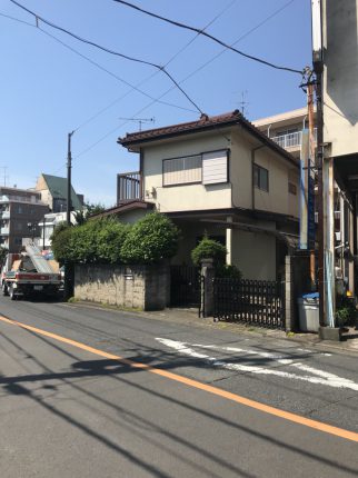 東大和市南街の解体工事を行いました。