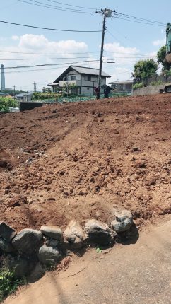 横浜市旭区川島町の解体工事を行いました。