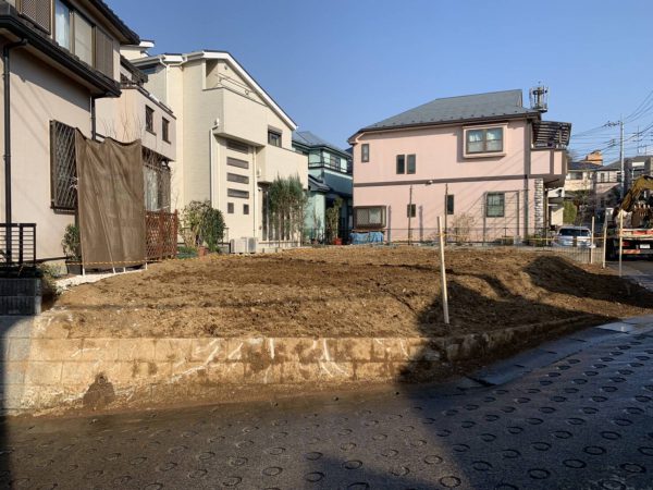 川崎市麻生区高石の解体工事を行いました。