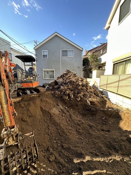 小金井市緑町　地中埋設物撤去工事を行いました。
