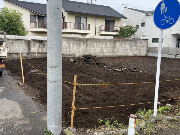 小金井市梶野町　地中埋設物撤去工事を行いました。