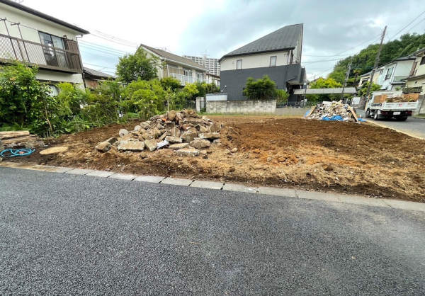 西東京市緑町　地中埋設物撤去工事を行いました。