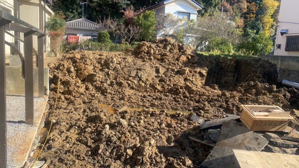 松戸市栗山　地中埋設物撤去工事を行いました。