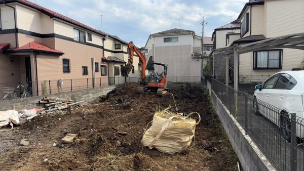 上尾市原市　地中埋設物撤去工事を行いました。