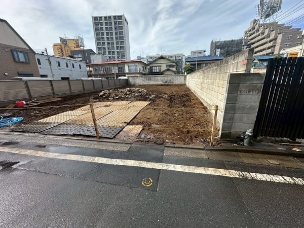 杉並区下高井戸　地中埋設物撤去工事を行いました。