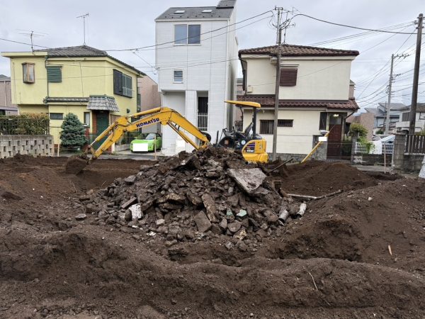 杉並区天沼　地中埋設物撤去工事を行いました。