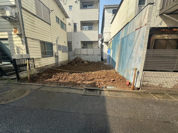 葛飾区西新小岩 地中埋設物撤去工事を行いました。